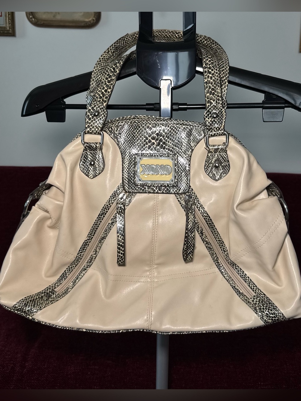 XOXO Y2K Beige Shoulder Bag with Snake-Print Trim